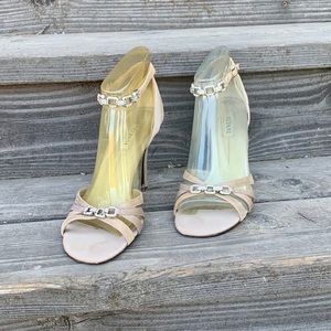 Champagne for Two Heels